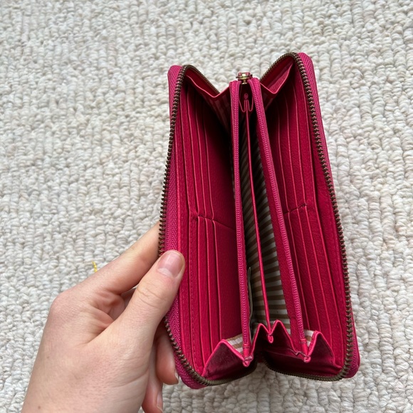 Hot pink Kate spade large wallet - Picture 3 of 4